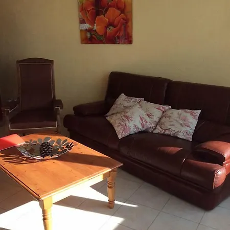 House Lydie Telegraphe