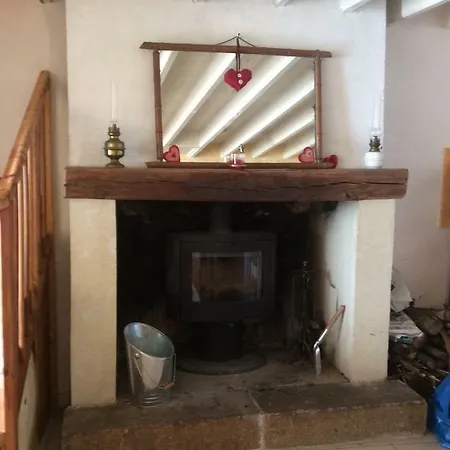 House Lydie Telegraphe * Montpinchon